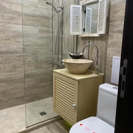 Apartment Sea Garden Apartment, Excellent Location With Free Parking *
